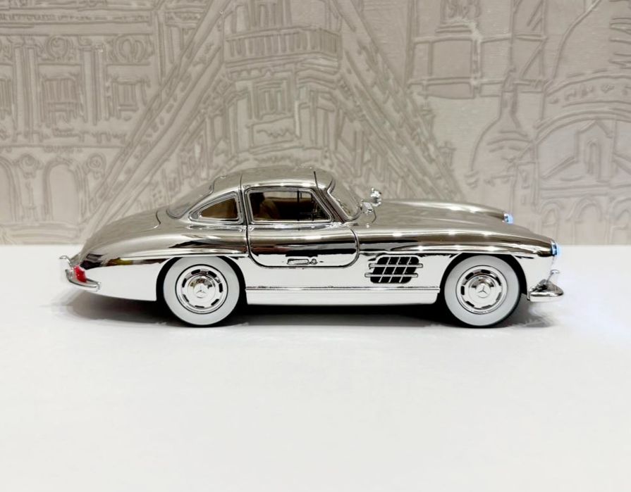 Mercedes-Benz 300 SL, 1:24! Металлическая модель со светом и звуком