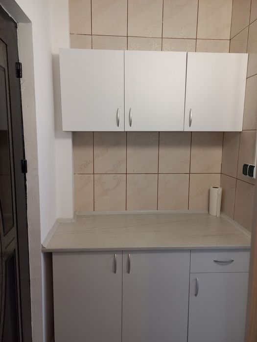 Inchiriez camera camin/garsoniera