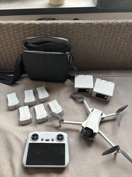 DJI mini 3 дрон с 6 батерии