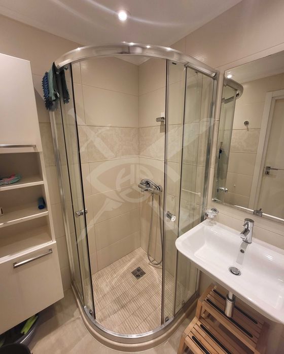 Дава се под наем Тристаен апартамент в Бургас, Център - 75 кв.м за 598.23 € - Снимка #10