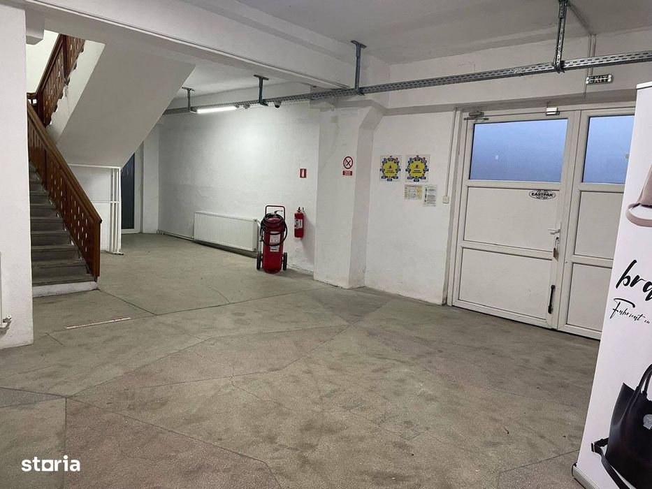 De Vânzare sau Închiriere 
Spatiu Comercial/ Administrativ P+1E