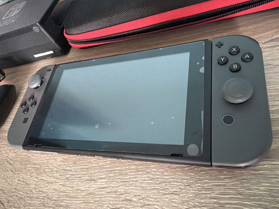 Nintendo switch + игри