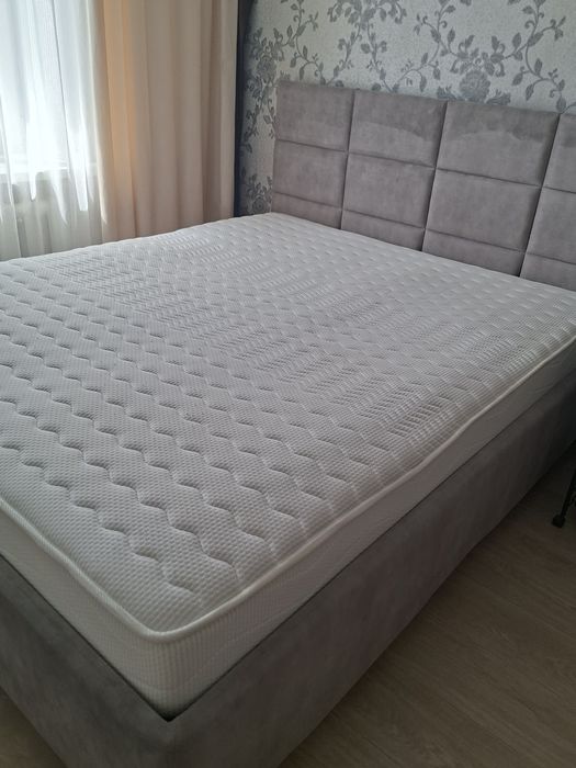 Продам тахту в отличном состояние