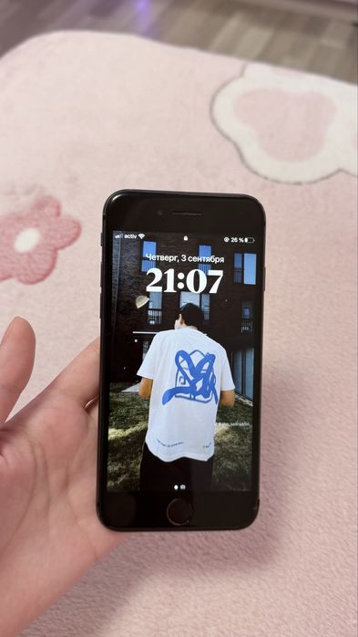 Продается Iphone 8