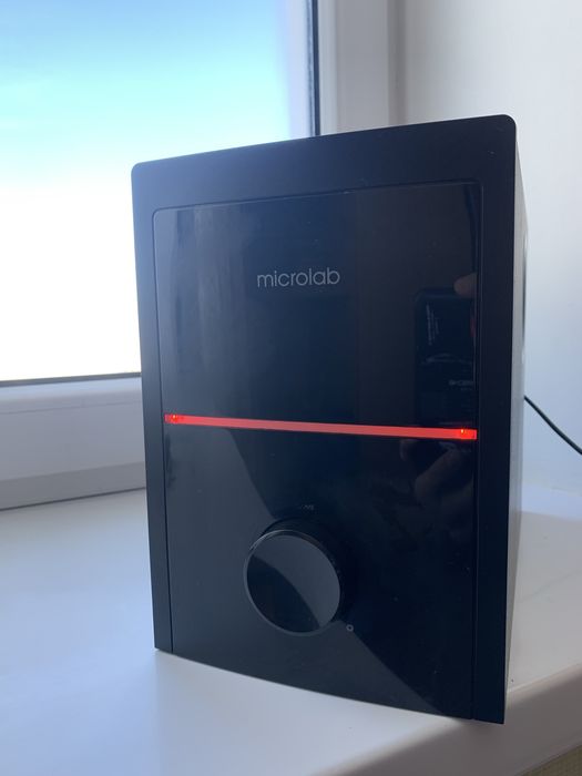 Microlab M-700 Сабвуфер и колонки .