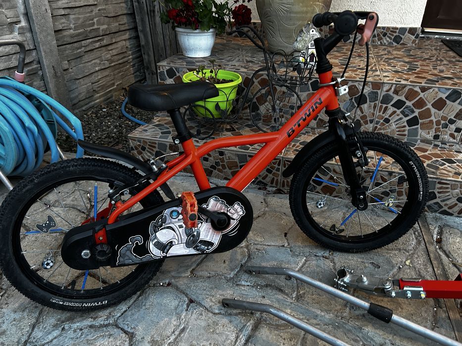 Vand bicicleta copii cu accesorii