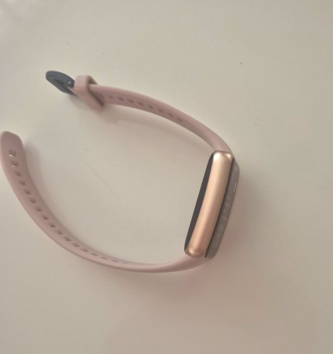 Фитнес гривна Huawei band 6