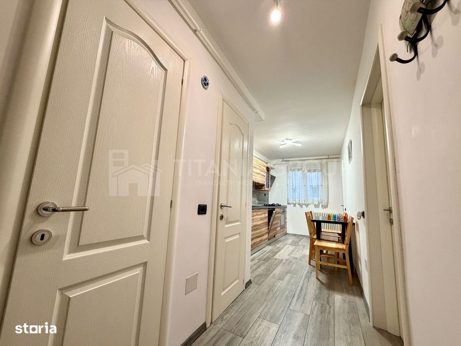 Apartament cu 3 camere, 2 bai  - zona Tractorul