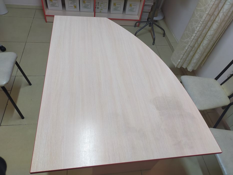 Стол офисный,угловой