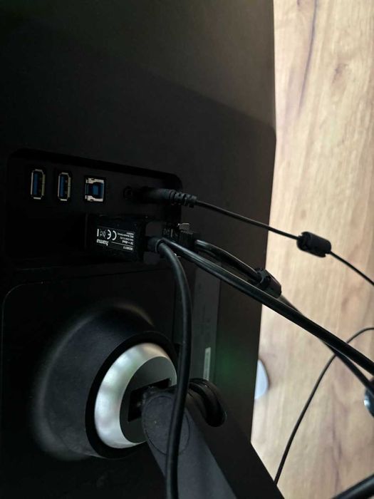 LG 34WN780‑B UltraWide 34" + Ergo стойка – отлично състояние