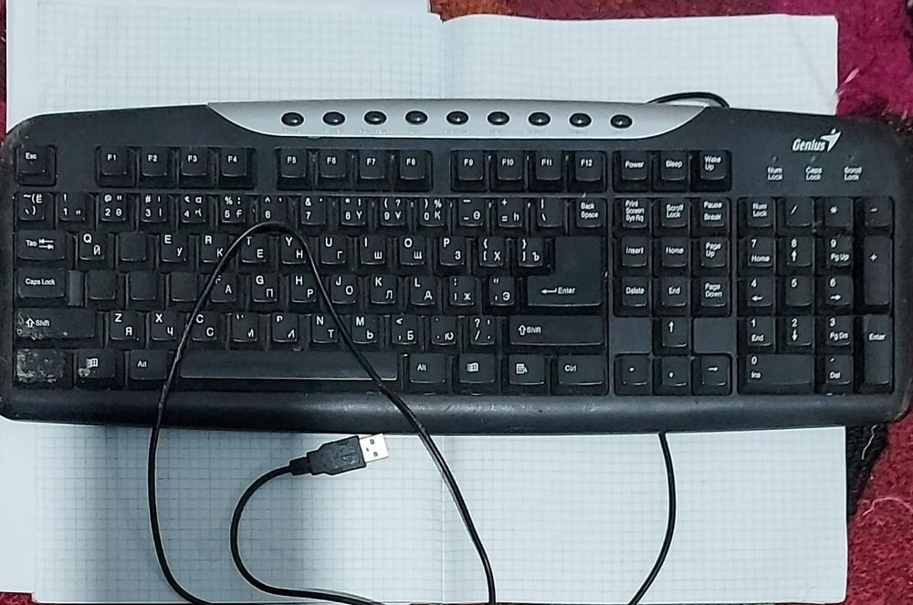 Монитор, клавиатура