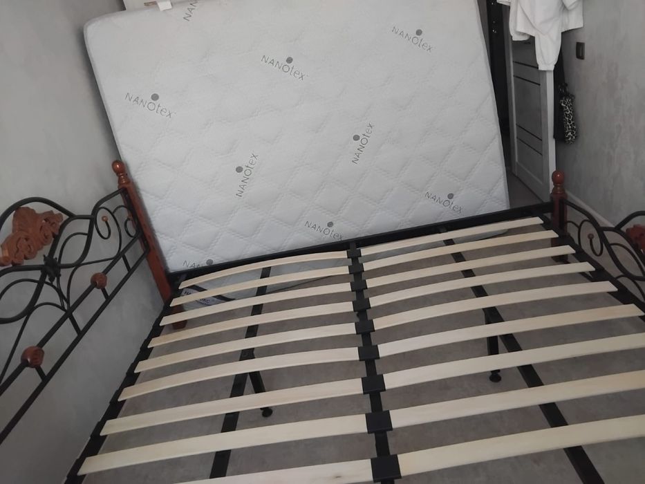 Продам диван двухспальный