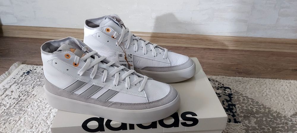 Кроссовки новые Adidas размер 43- 44