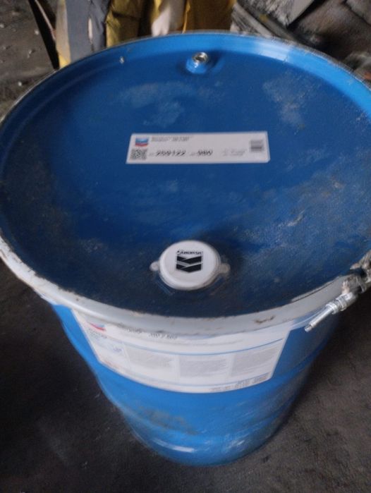 Продам трансмиссионное масло SHELL 80W90