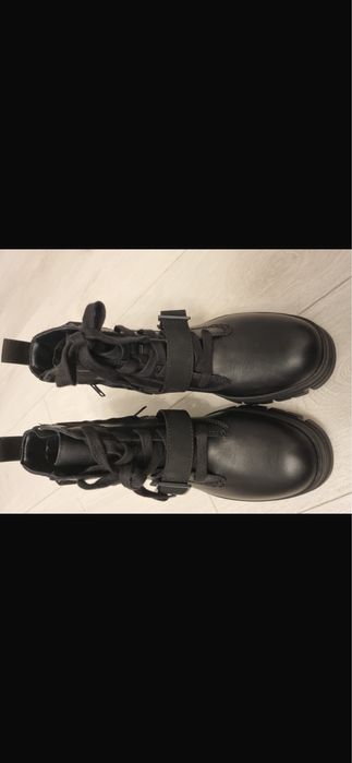 Ghete UGG Ashton Lace-Up dama nr 41 negre noi cutie.