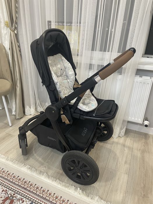 Коляска детская. Имеется  люлка