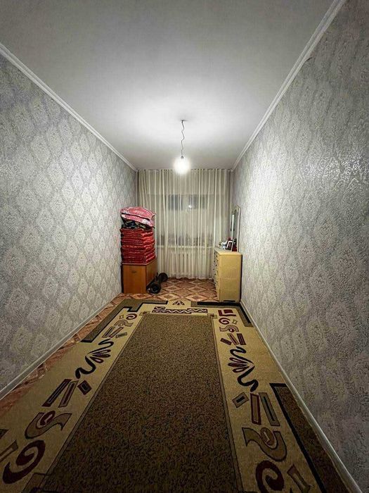 продается 2 ком квартира район 3 школа