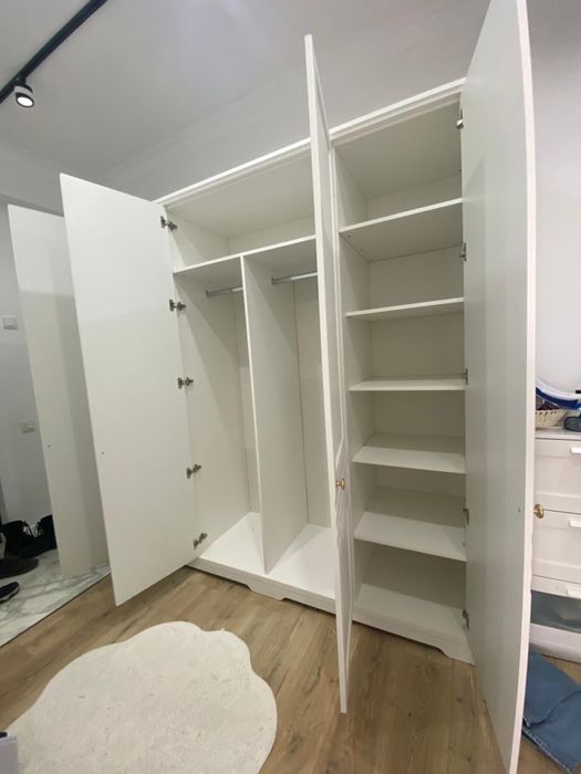 Шкаф для прихожей, можно в спальню