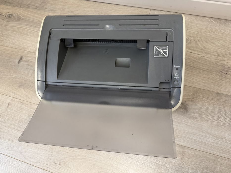 Продам лазерный принтер Canon LBP 2900