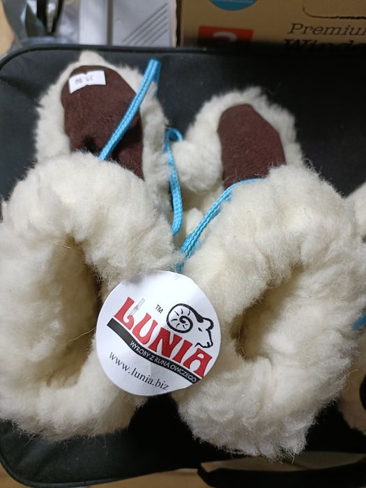 Botoșei din lana pentru copii mărimea 24