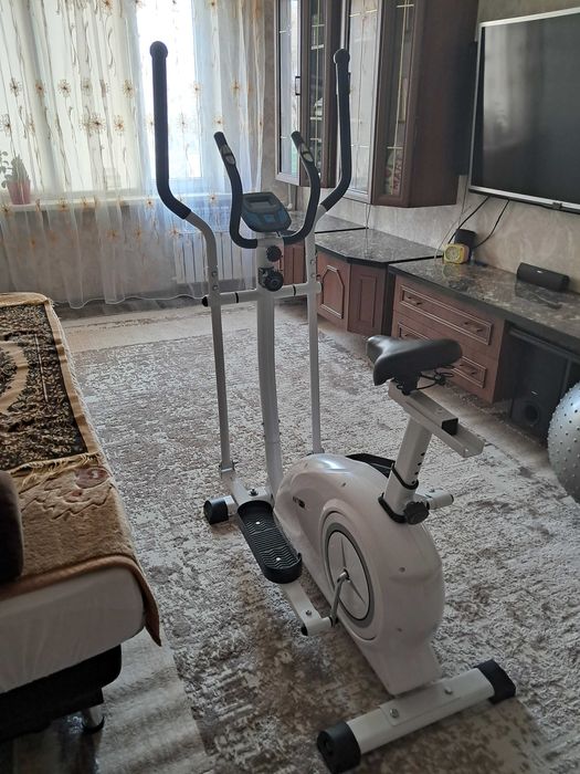 Эллиптический тренажёр