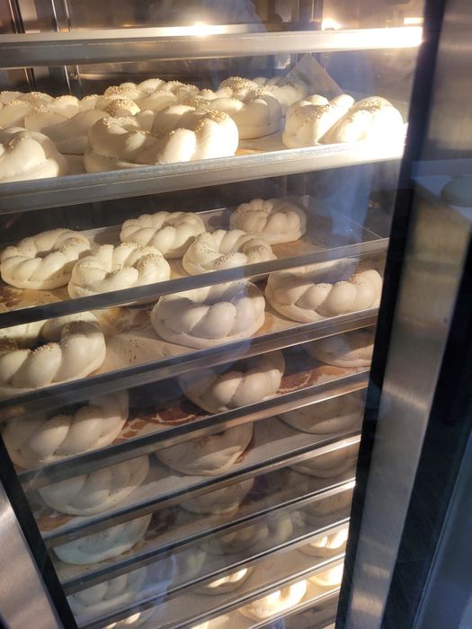 Vand echipament brutarie accept si variante auto