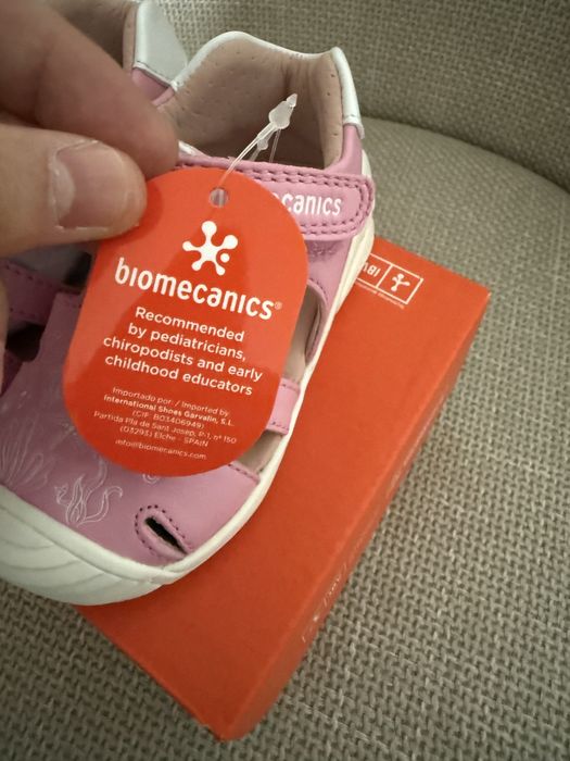 Sandale biomecanics
