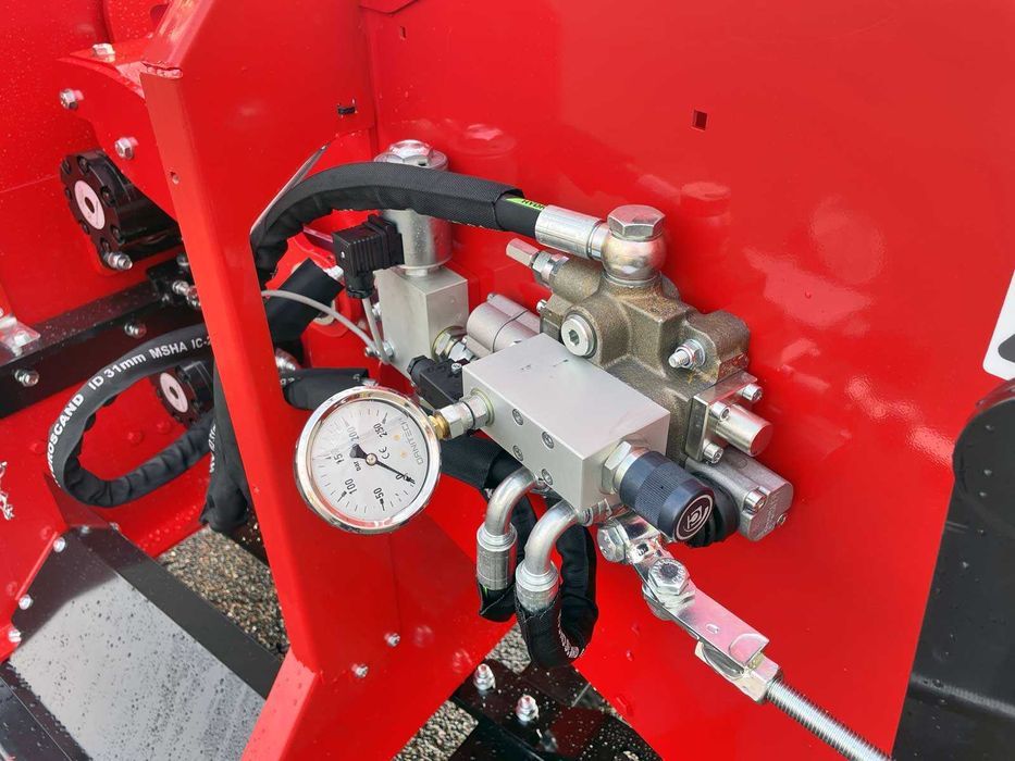 tocator lemn la tractor pc 2000