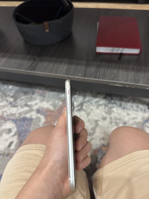 iPhone 11  без торга