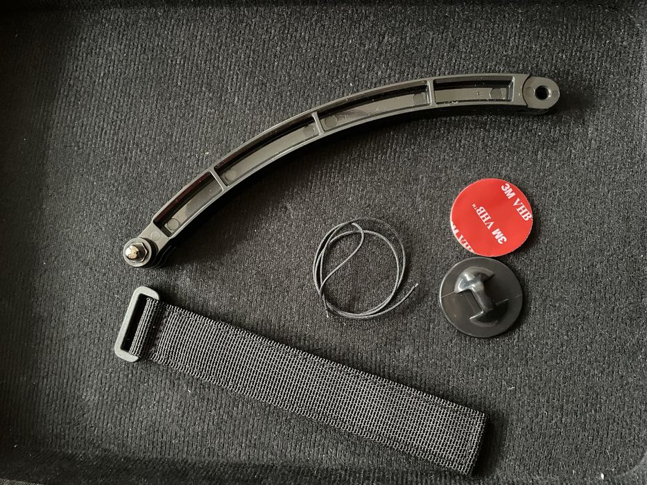 vand accesorii GoPro hero 7 silver+ GoPro-ul( pretul afisat aici este cel total, impreuna cu camera)