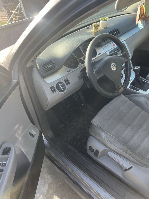 Vând Volkswagen passat, an 2005.