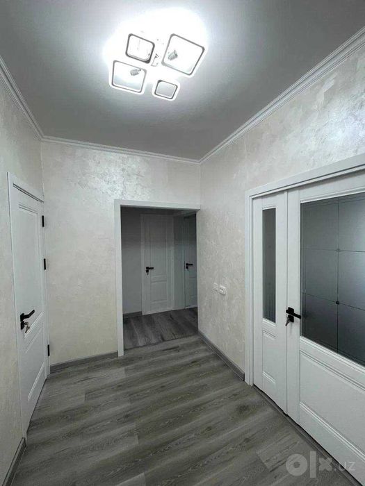 Продаю квартиру.Юнусабад 17  Автошкола Дсаф ,САМАРА  3/3/5 , 78 кв.м