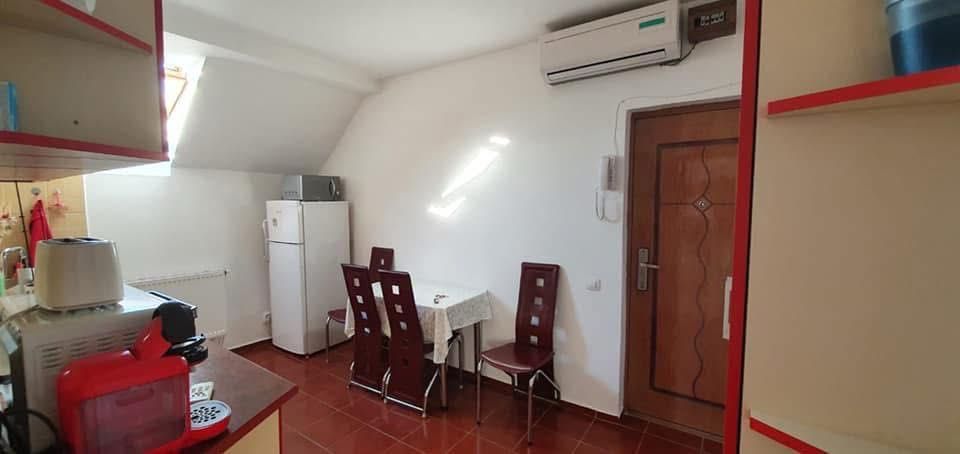 Vând apartament cu o cameră