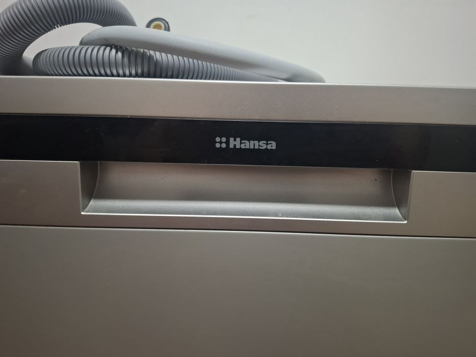 Продам посудомоюшую машину Hansa