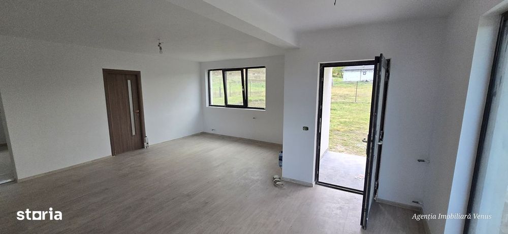 Casa noua in Catamarasti Vale