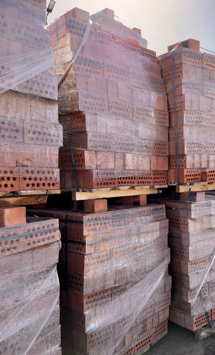 Кирпич полуторка