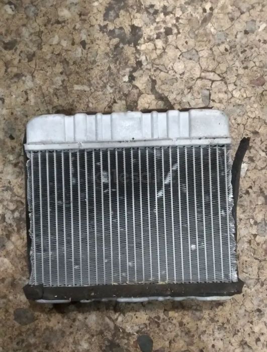 Продам радиатор печки бмв е 46