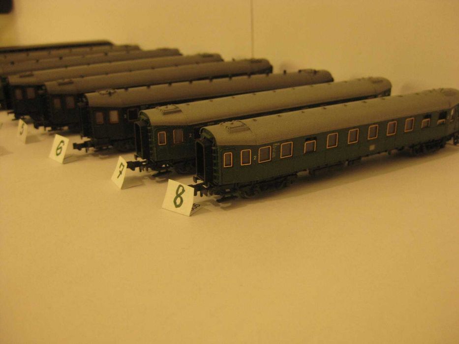 Вагони Роко - Австрия 180121-В , мащаб N 1:160