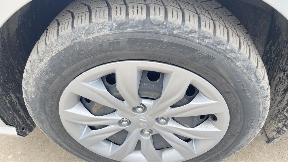 Продам Зимние Шины