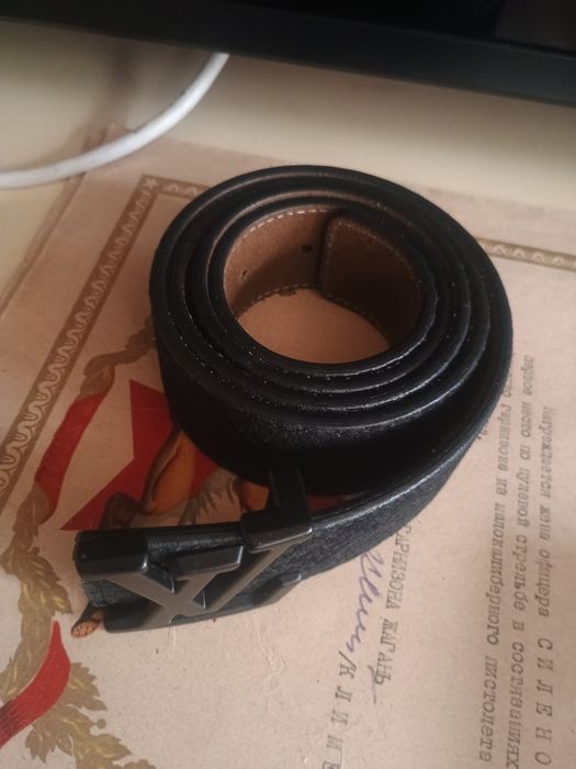 Брючный ремень Louis Vueton.