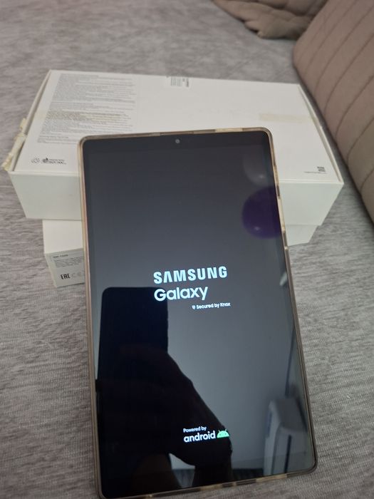 Продам 2 планшета Samsung