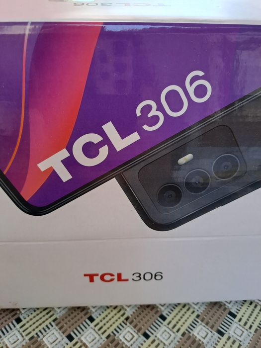 TCL 306 smartfone