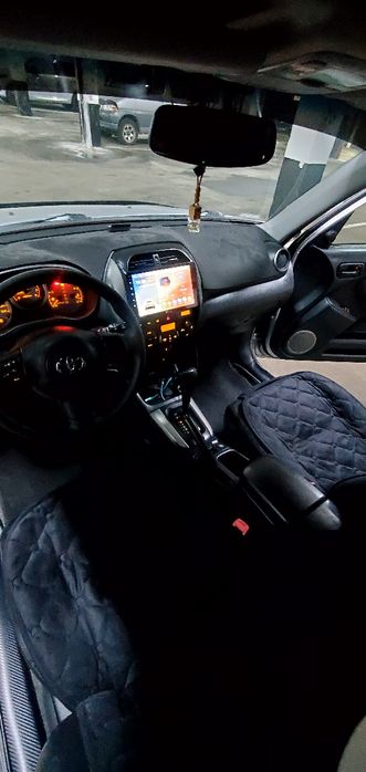 Rav4, 2004 год. Рестайлинг.