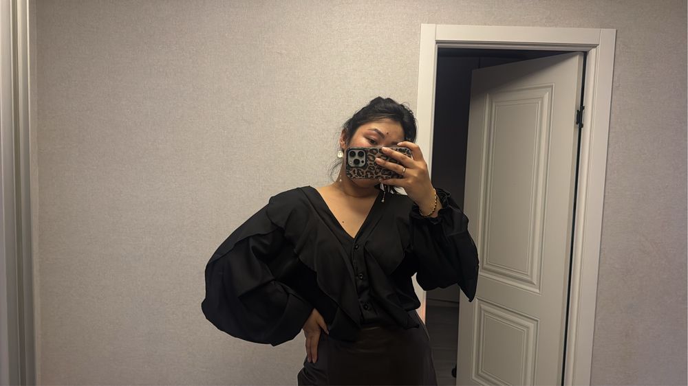 Продам рубашку новую