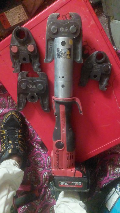 Vand preza sertizatie