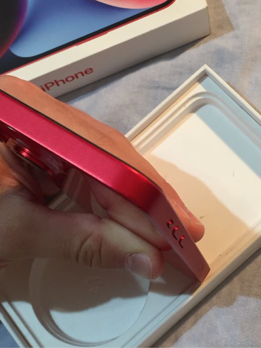 iphone 14 product red