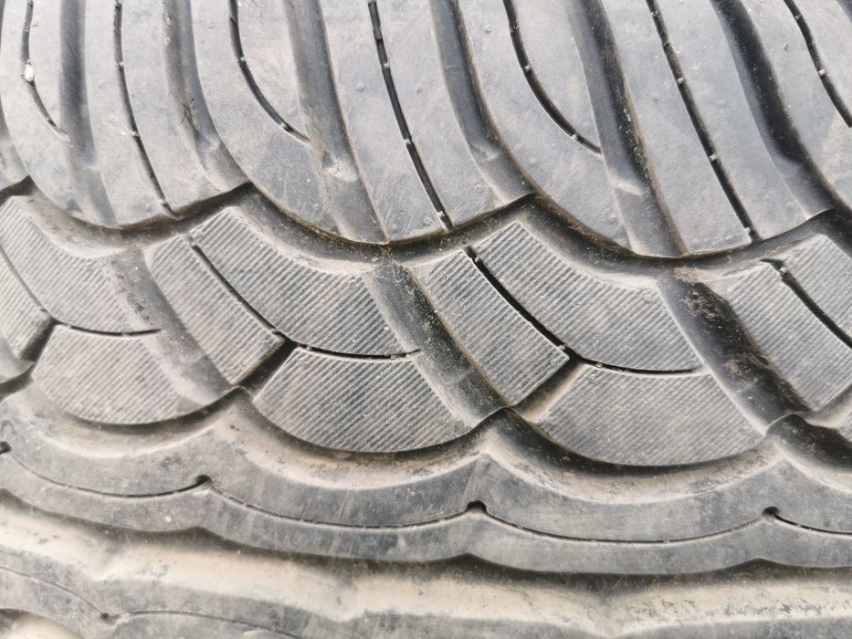 Резина 305/40-22 YOKOHAMA