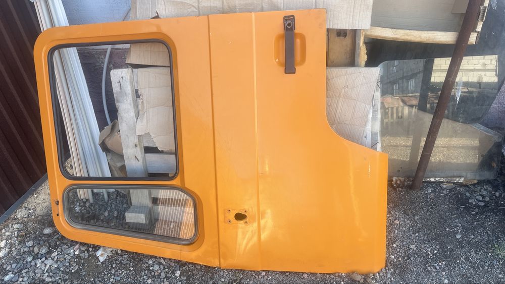 Продам Левая Дверь Шахман