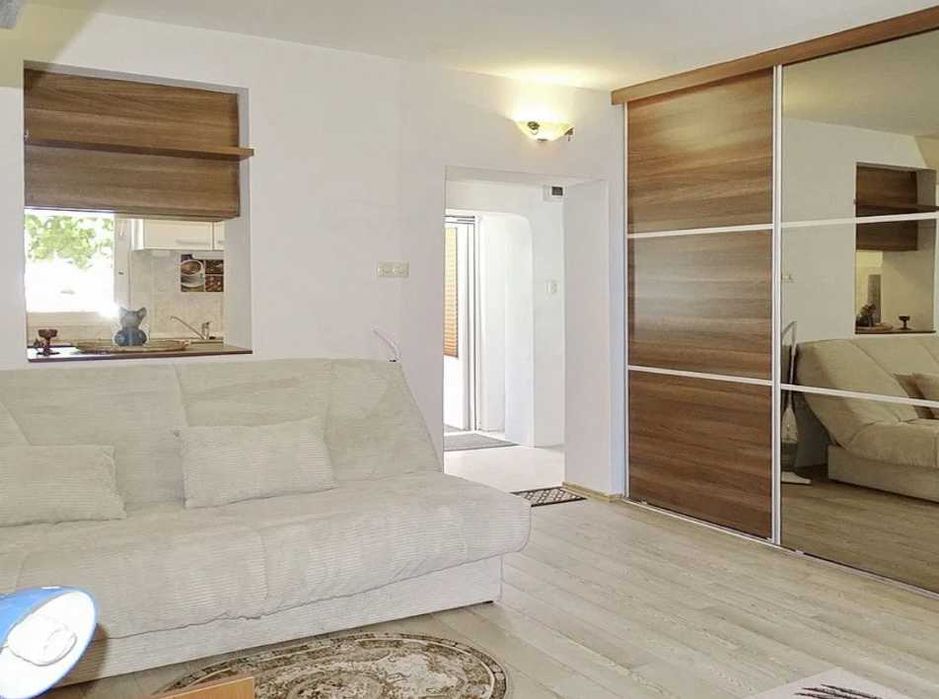 Дава се под наем Двустаен апартамент в Пловдив, Каменица 1 - 65 кв.м за 318.75 € - Снимка #1