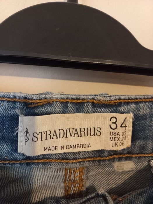 Blugi stradivarius